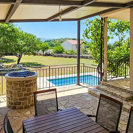 Amazing In With Private Swimming Pool, Be Inside Or Outside Nyaraló